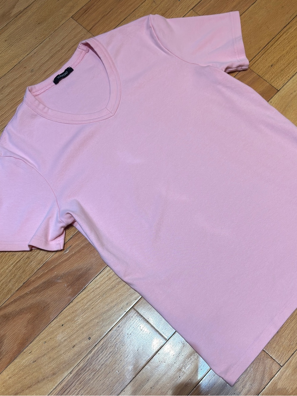 TOM FORD Pink V-Neck Short Sleeve Unisex T-Shirt - Cotton Blend - Logo - Size M - Picture 7 of 13